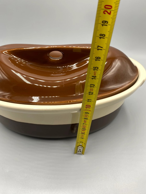 Terrina ovalada de Émile Henry – Cerámica marrón chocolate y crema – Loza, Ceramic (photo 8 of 8)