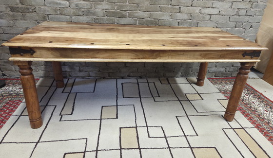 Image 1 of Großer Esstisch aus Massivholz