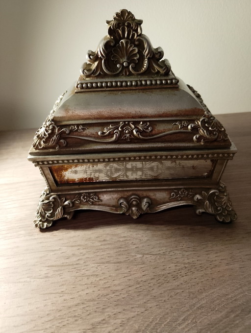 Rocco-style jewelry box in solid silvered spelter, signature