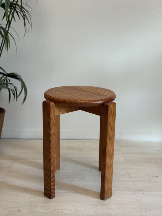 Image 1 of Sgabello vintage in pino massello – stile modernista scandinavo