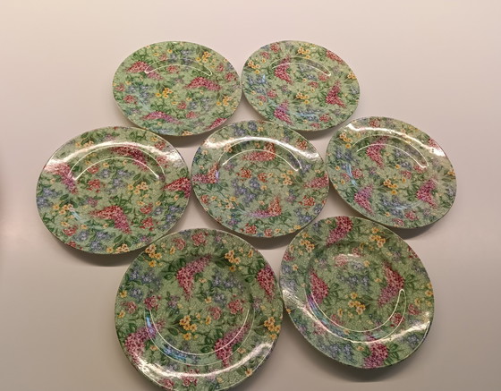 Image 1 of Prachtige Set (7st) Empire England "Lilac Time" Chintz Dessertbordjes (1947)