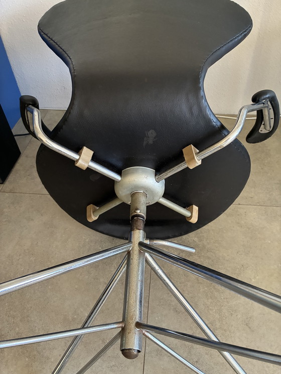 Image 1 of Fritz Hansen série 7 modèle 3217 design Arne Jacobsen (1960)