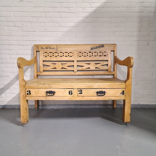 Banc rustique en bois