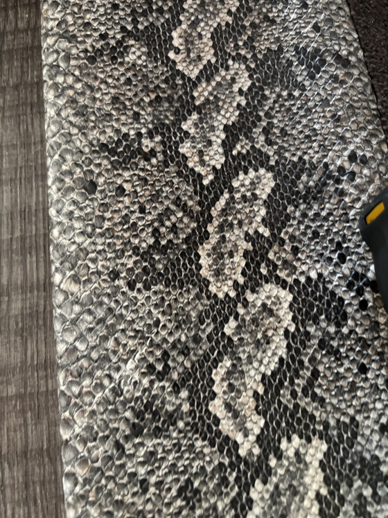 Tappeto con bordo decorativo stampa serpente 350x 580cm – Tappeti, Textile (photo 3 of 7)