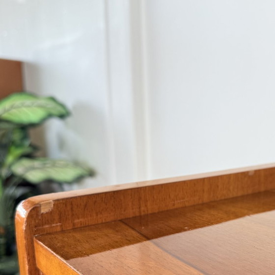 Image 1 of Vintage sideboard/television cabinet high gloss walnut, Bilea