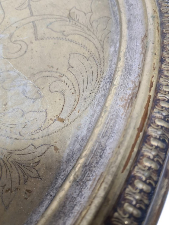 Antieke Poolse ovale dienblad met guillochepatroon van Jarra, jaren 1890. – Tafelaccessoires, Brass (photo 4 of 11)