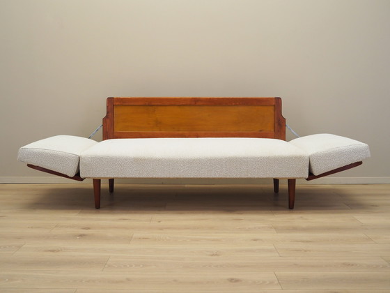 Image 1 of Beige sofa, Deens ontwerp, jaren 1970, Productie: Denemarken