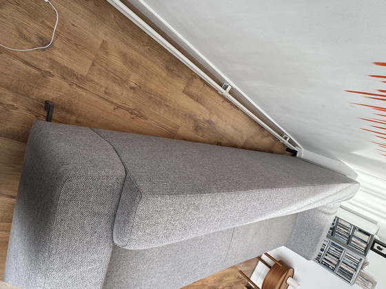 Image 1 of spacious 3 1/2-seater sofa