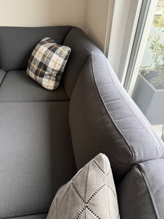 Image 1 of "Indivi" corner sofa by Boconcept