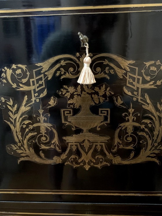 Image 1 of Secretaresse uit de tijd van Napoleon III