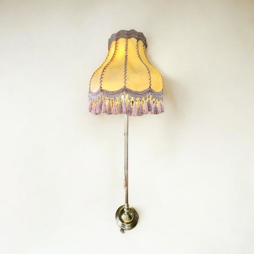 Mid Century, Vintage massive neoklassizistische Messing Stehlampe mit Löwenfüßen und Lederschirm, 1950-1960er