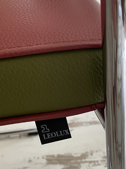 Leolux tafel en 4 stoelen