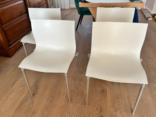 4 chaises Driade Cameleon - Design Philippe Starck
