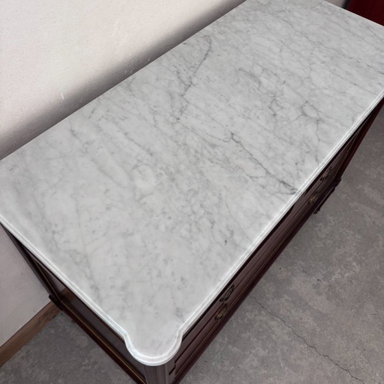 Image 1 of Wooden chest of drawers