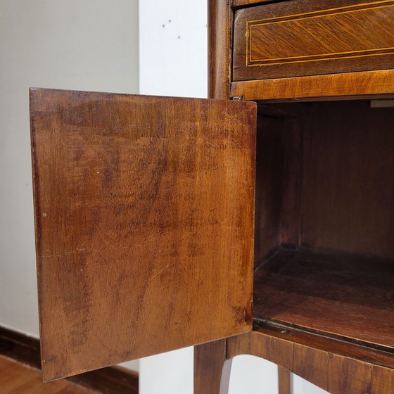 Image 1 of Mesa auxiliar trampantojo libros, estilo Napoleón III, madera y taracea, f. s. XIX - Francia 