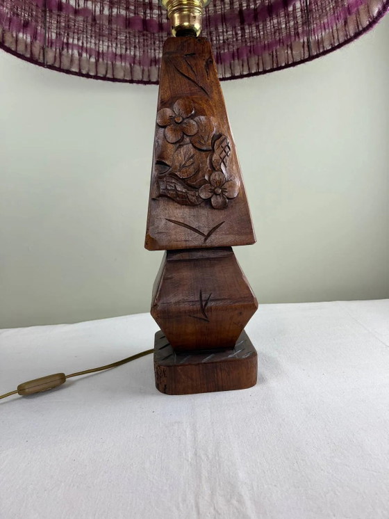 Skulptierte Holz-Tischlampe, Woll-Lampenschirm. – Tischlampen, Wool, Wood, Brutalist (photo 9 of 19)