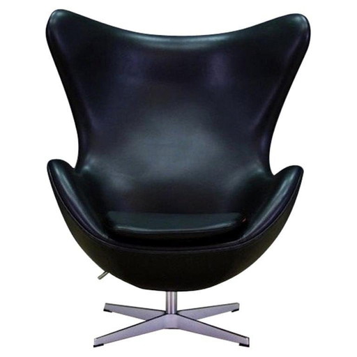 Chaise Egg, Design danois, Designer : Arne Jacobsen, Fabricant : Fritz Hansen