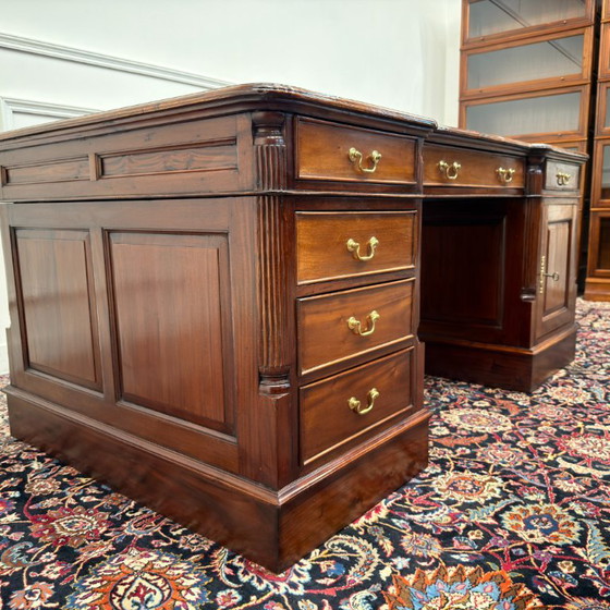 Scrivania inglese classica Partnerdesk in pelle rosso bordeaux – Scrivanie, Leather, Wood (photo 5 of 19)