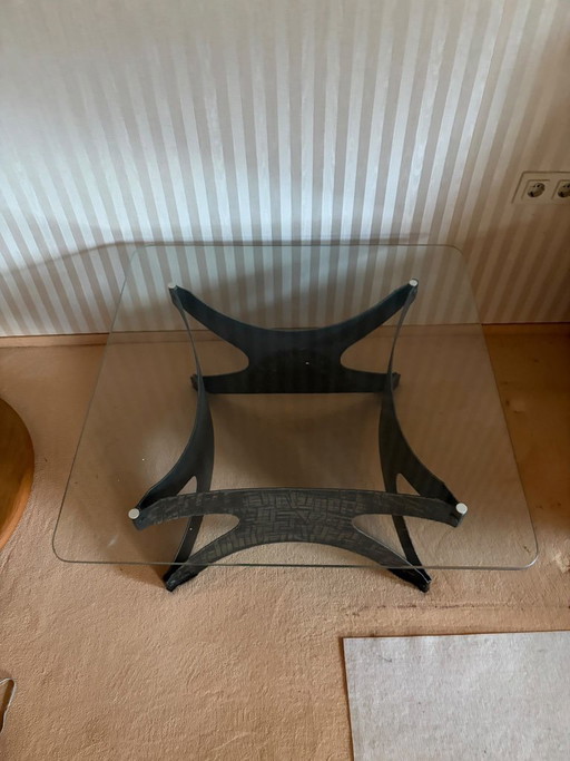 Brutalist Brutalistischer Tisch mit Glasplatte 80x80 cm