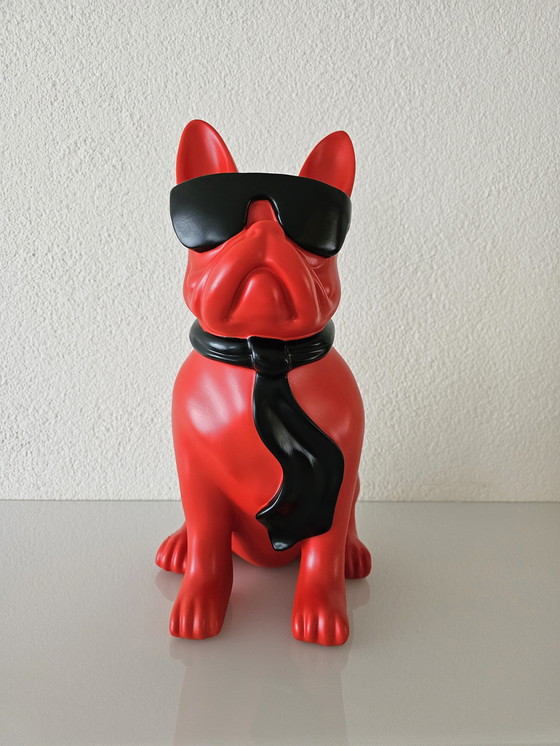 Image 1 of Sculpture moderne tendance "Bouledogue avec lunettes".