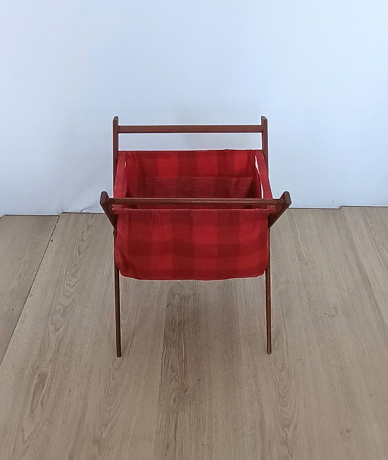 Deense tijdschriften houder. – Tijdschriftenrek, Textile, Wood (photo 4 of 10)
