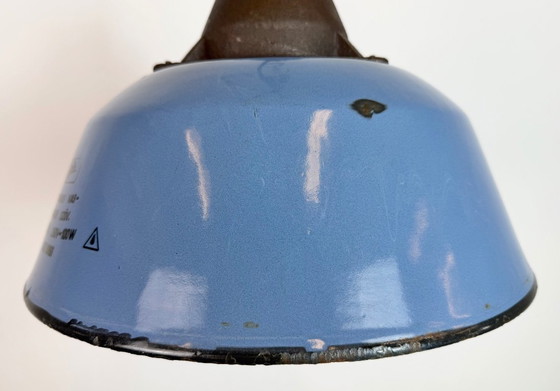 Image 1 of Industriële hanglamp van blauw emaille en gietijzer, jaren 60