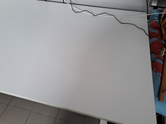 Image 1 of Tavolo da lavoro elettrico in piedi/seduto