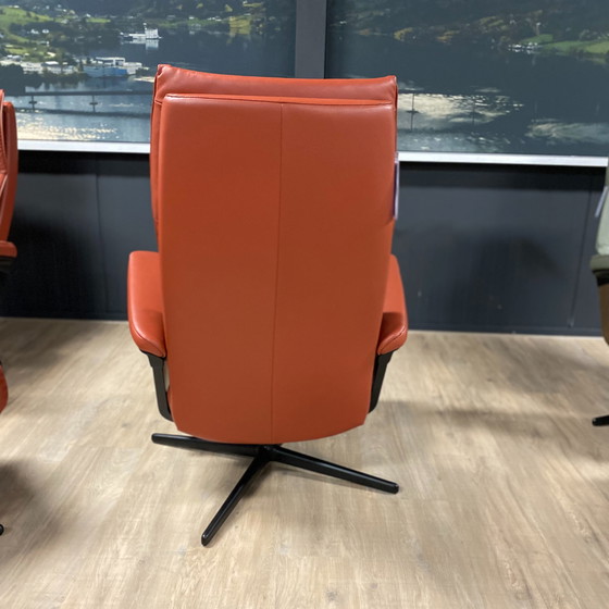 Image 1 of Fauteuil inclinable Stressless Aura M avec repose-pieds