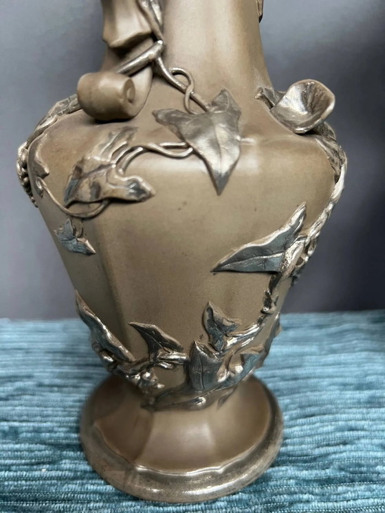Pair of vases. (photo 5 of 6)