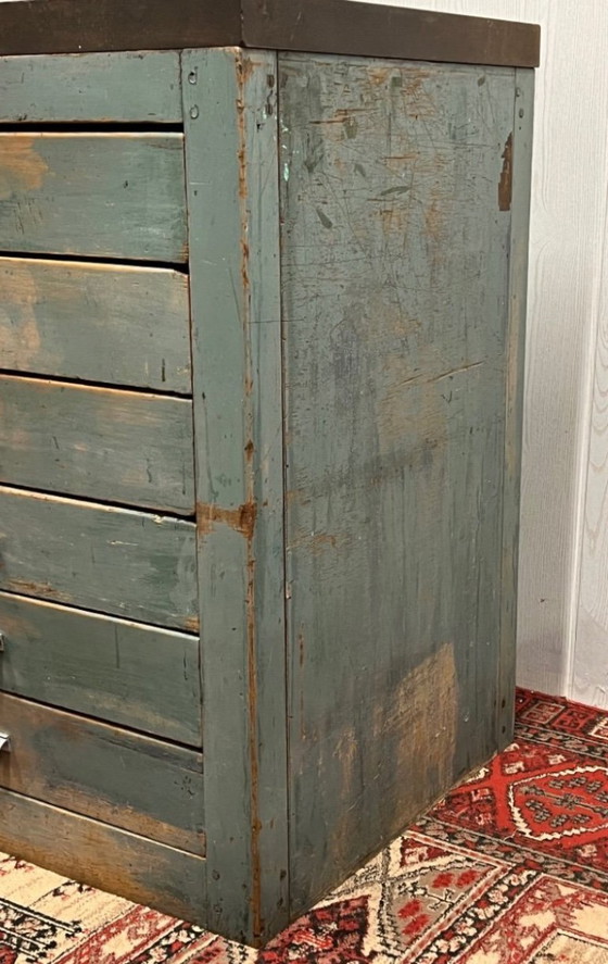 Image 1 of Gabinete de cajones