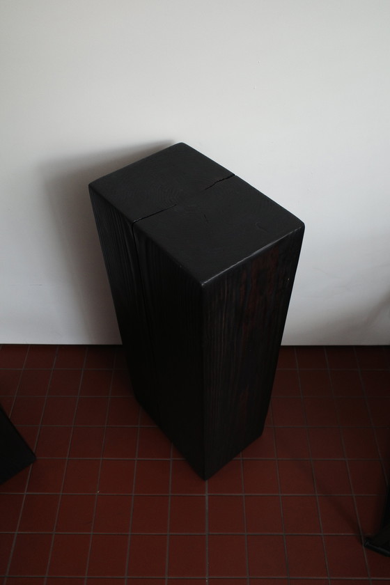 Image 1 of Zócalo recto de madera maciza ebonizada