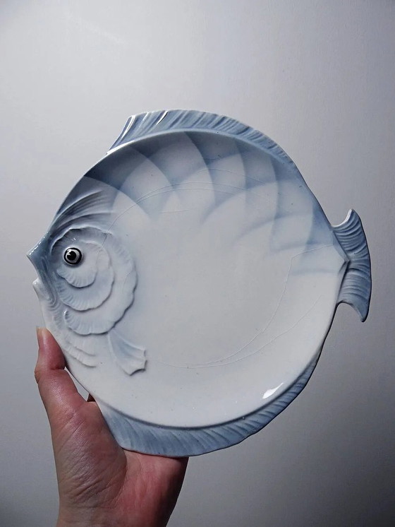 Vintage Czechoslovakian Faience Fish Service, 6 Plates and a Platter, Crockery, Ceramic, White (photo 5 of 14)