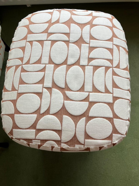 Image 1 of Sillón y puf Giorgetti - recién tapizados - recogida por el cliente