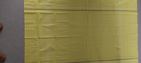 Image 1 of Vintage tafelkleed van SWAN