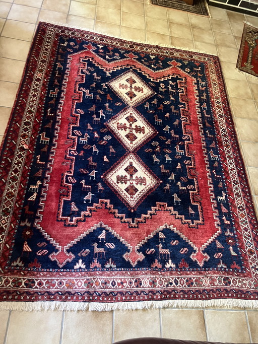 Nomadisch Shiraz Tapijt - 190x146 cm - Handgeknoopt met Figuren
