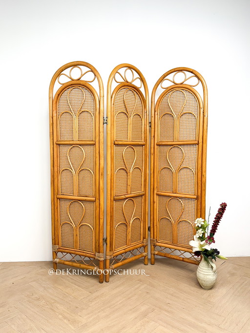 Biombo divisor de ambientes vintage de mimbre y bambú con correas de ratán