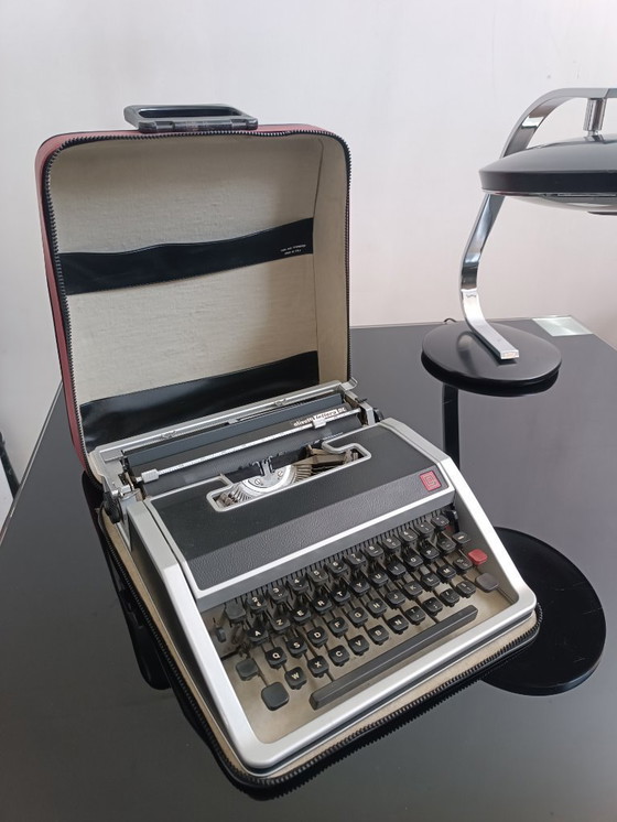 Image 1 of Lettera DL typemachine van E. Sottsass Olivetti 1965 FF Coppola The Godfather