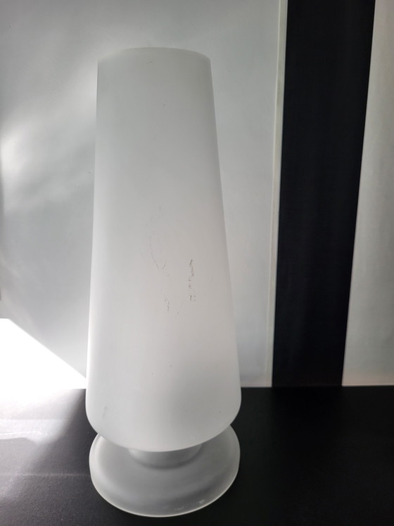 Image 1 of Vintage Hala Zeist opaline wit glazen tafellamp.