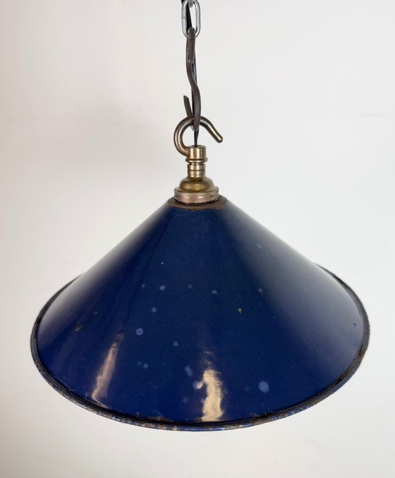Image 1 of Lampada a sospensione industriale in smalto blu scuro, stile industriale britannico, anni '50