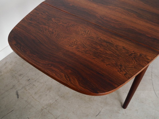 Image 1 of Table en palissandre, design danois, années 1970, fabrication : Danemark