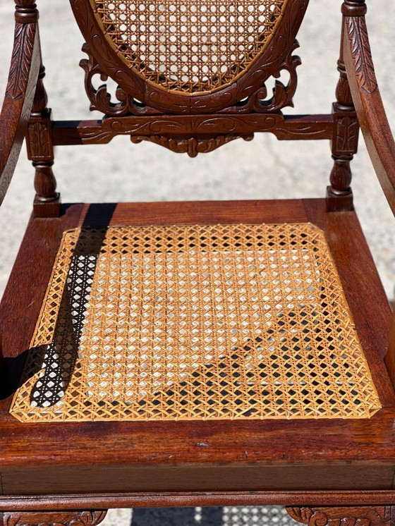 Image 1 of Lote de 6 sillones medallón de madera torneada y tallada de finales del siglo XIX