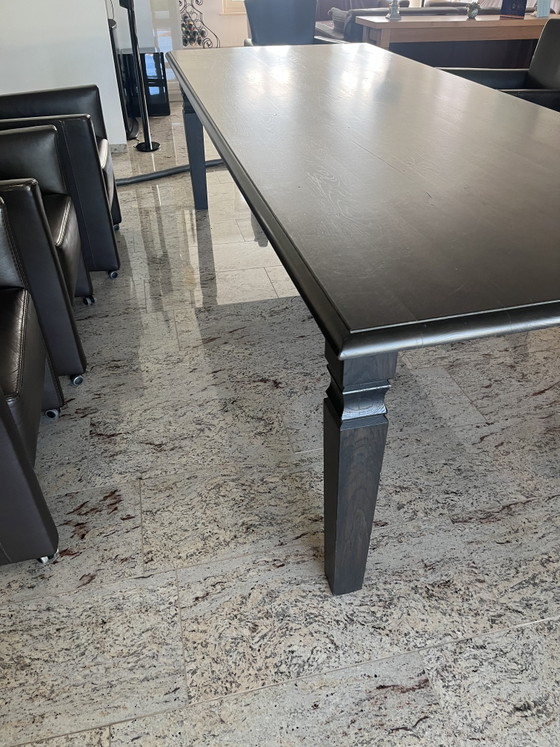 Image 1 of Precioso juego de comedor con 8 sillas de cuero, de 2,80 metros de largo.
