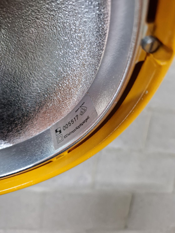 Image 1 of Lampada a sospensione arancione Staff Arnold Berges