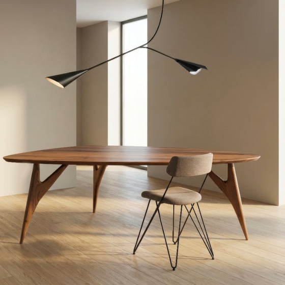 Image 1 of GREYGE TED Esstisch aus Walnussholz, 240 cm – Handgefertigter Designertisch aus massivem italienischem Walnussholz