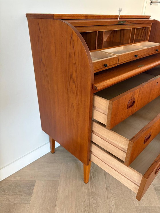 Image 1 of Escritorio exclusivo de Egon Ostergaard | Teca | SMI Suecia | Década de 1960