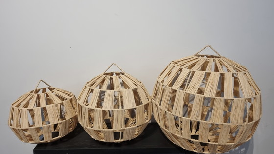 Image 1 of Lámpara colgante de rafia natural