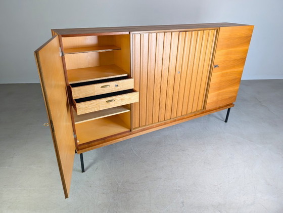 Image 1 of Tavola alta originale di metà secolo Famöla mobili Fama noce