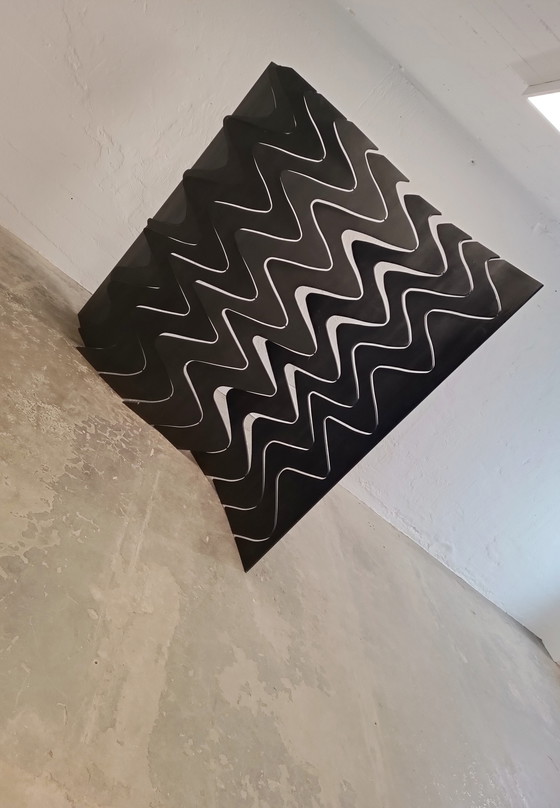 Image 1 of Geometric wavy wooden room divider screen 