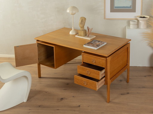 Bureau autoportant 60s d'Arne Vodder