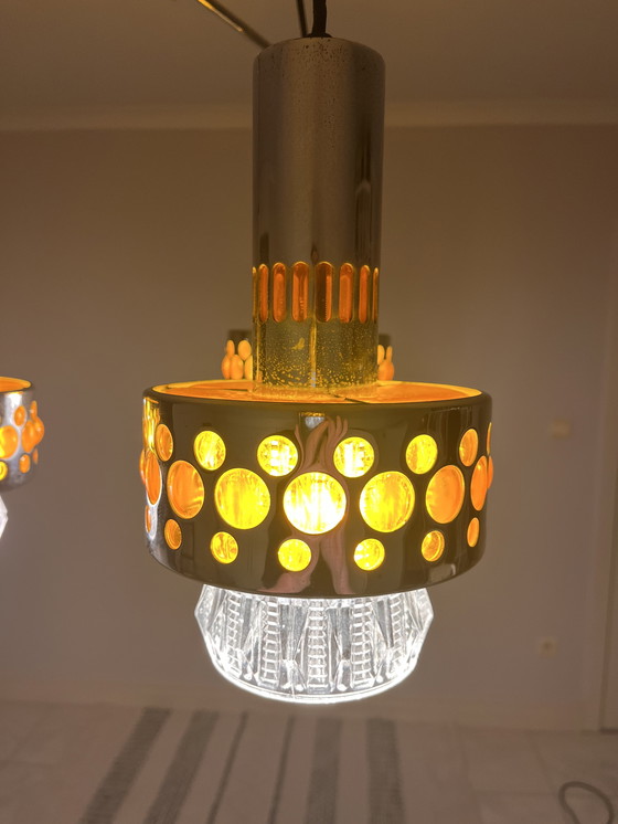 Image 1 of La lampe à incandescence est âgée de 70 ans